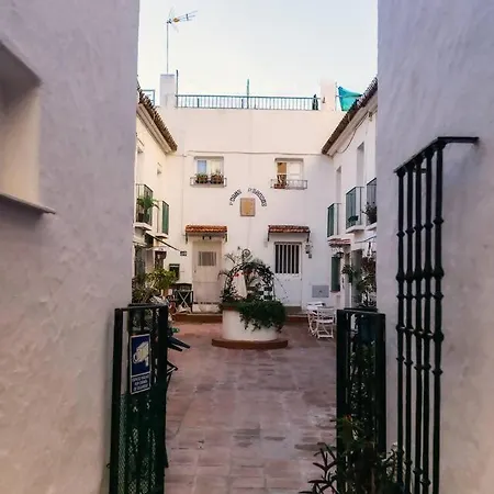 Апартаменты Cyv Vacation In Idyllic 3 Bedroom Фуэнхирола